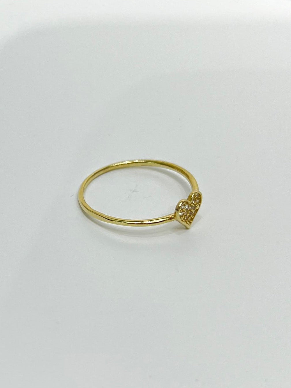 1472- NEW 14K Gold Thin Heart Ring W.G