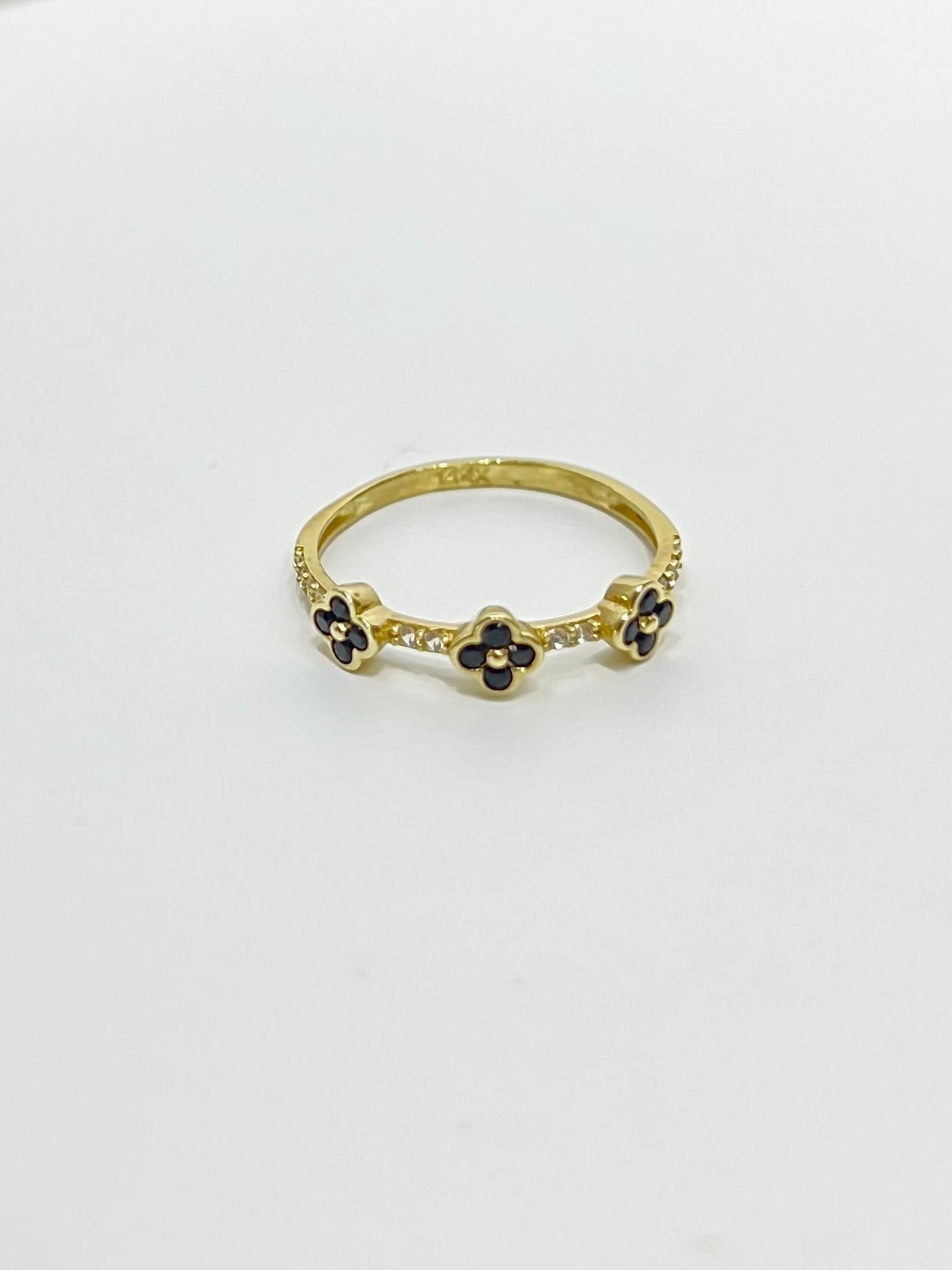 1473- NEW 14K Flower Ring Band W.G