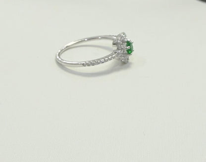 S757- NEW .925 Green Cz Stone Flower Ring W.G