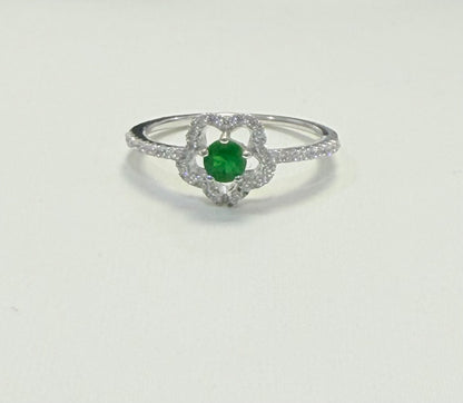 S757- NEW .925 Green Cz Stone Flower Ring W.G