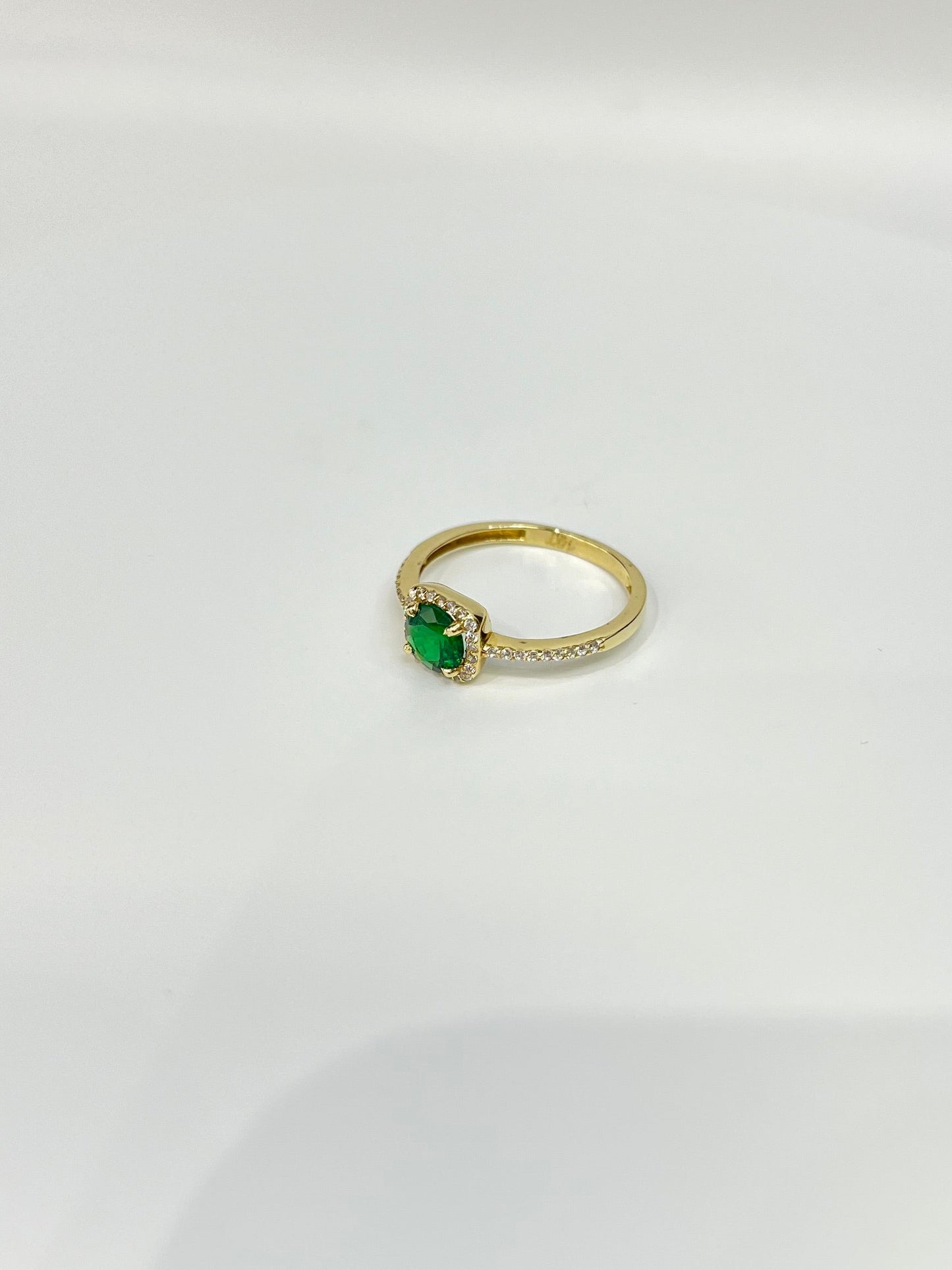 998-NEW 14k Green Square Gold Ring (W.G)