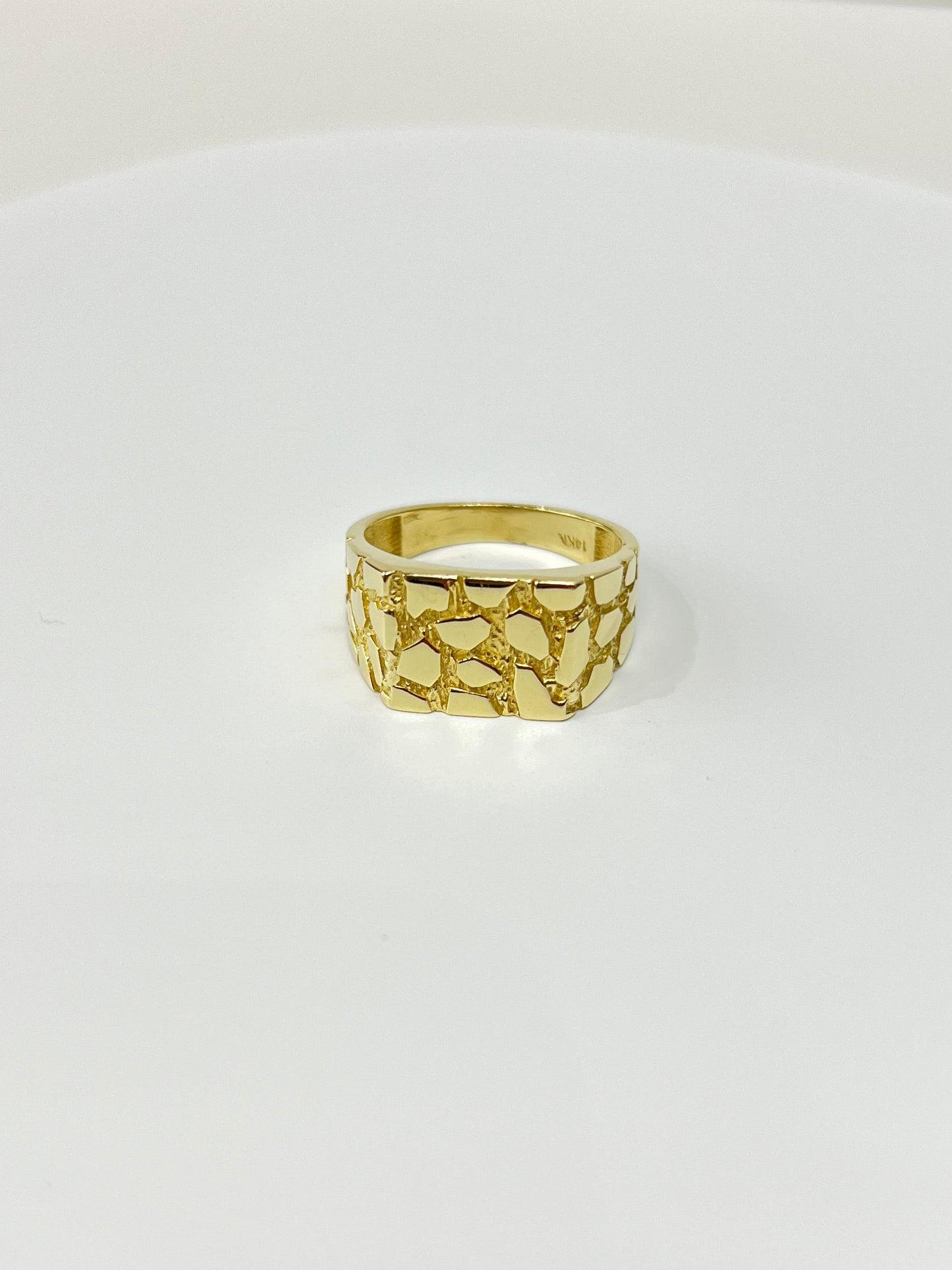 1199- NEW 14K Nugget Fashion Men's Ring W.G
