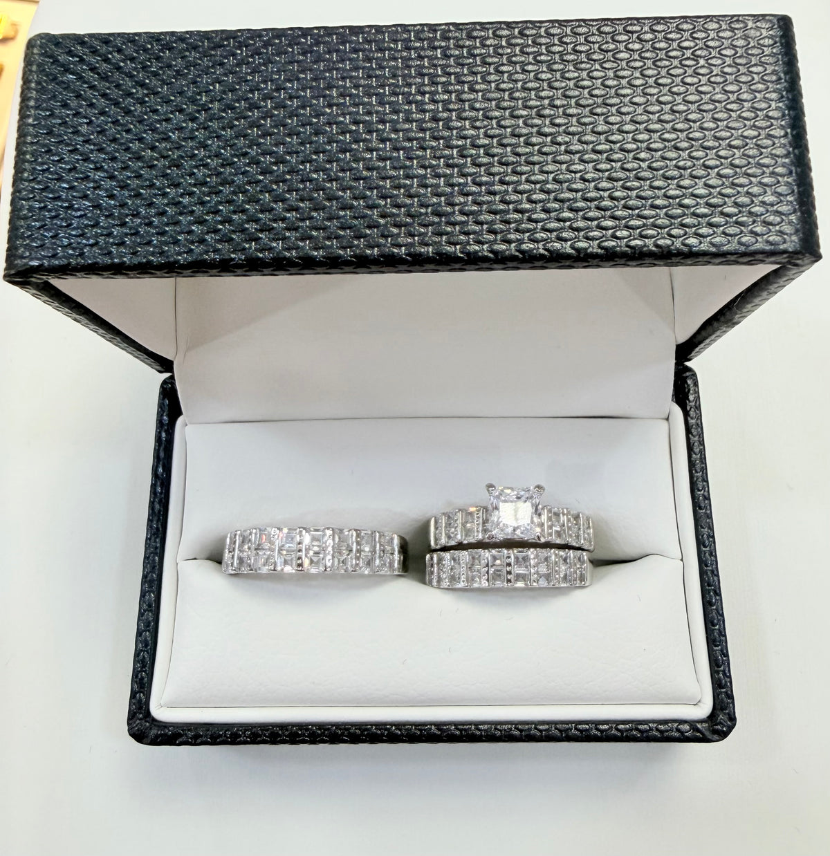 s1136- .925 Sterling Silver Wedding Ring Set W/ Square Cz Stone W.G