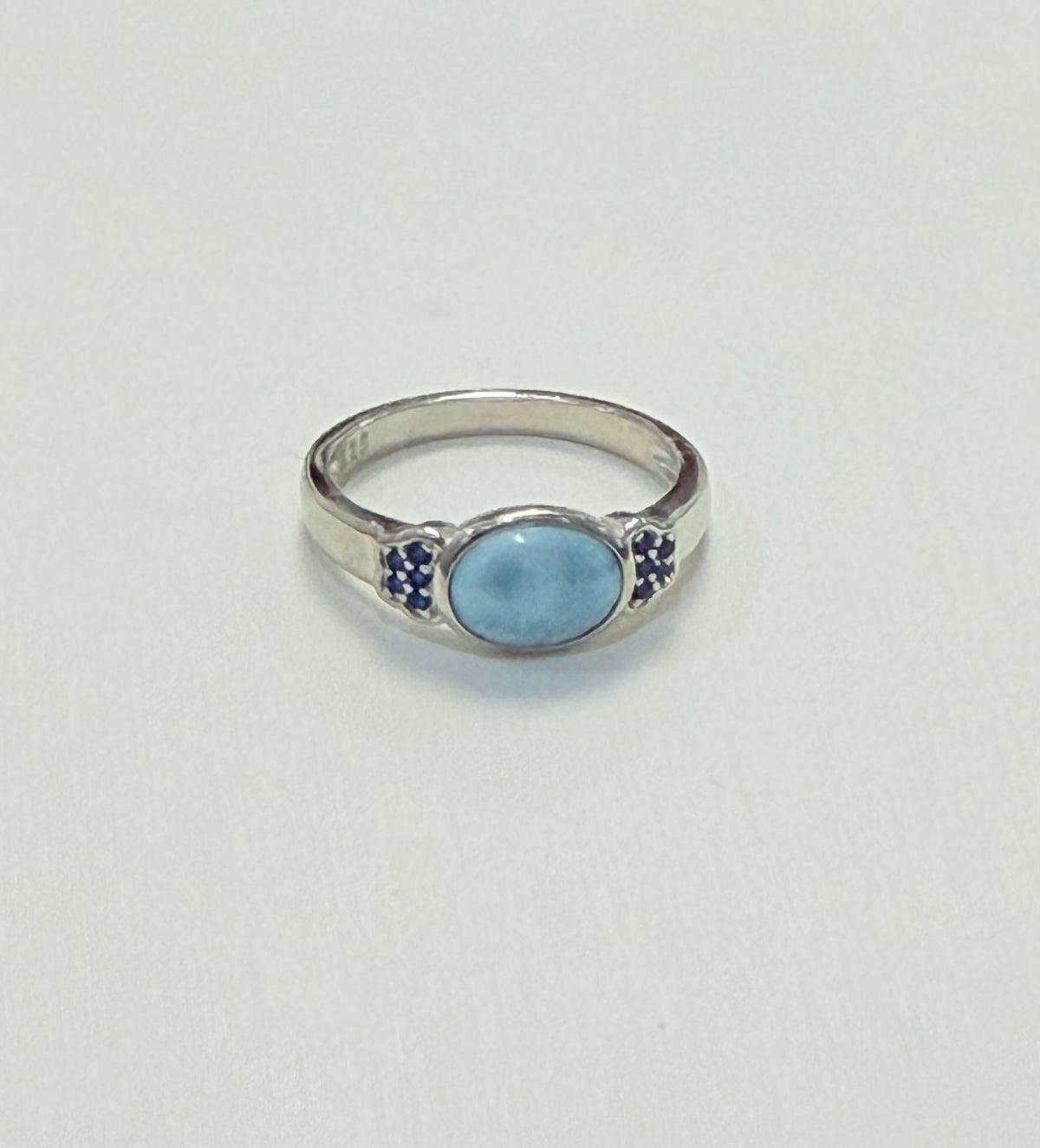 S904- NEW .925 Sterling Silver Larimar Oval Ring W.G