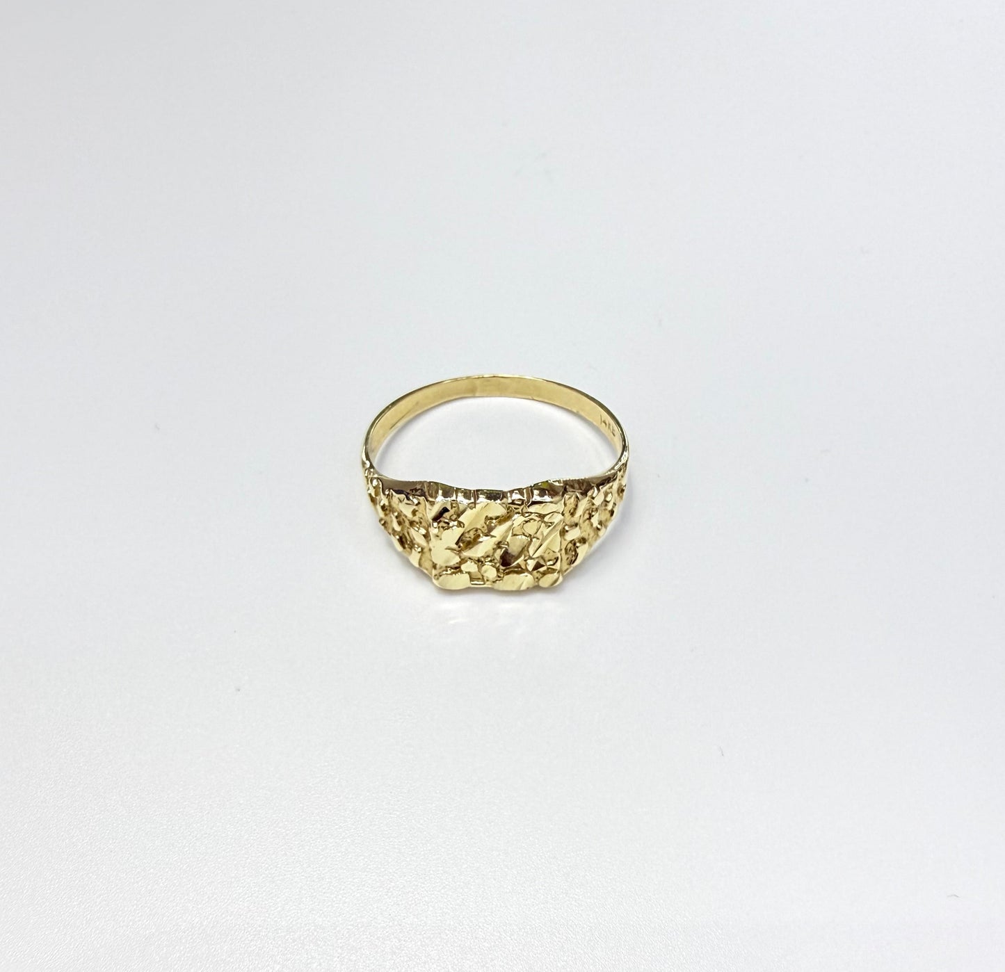 1595- NEW 14K Nugget Square Ring W.G