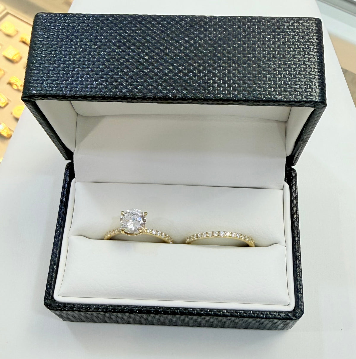 1640- NEW 10K Gold Thin Wedding Ring Set W.G