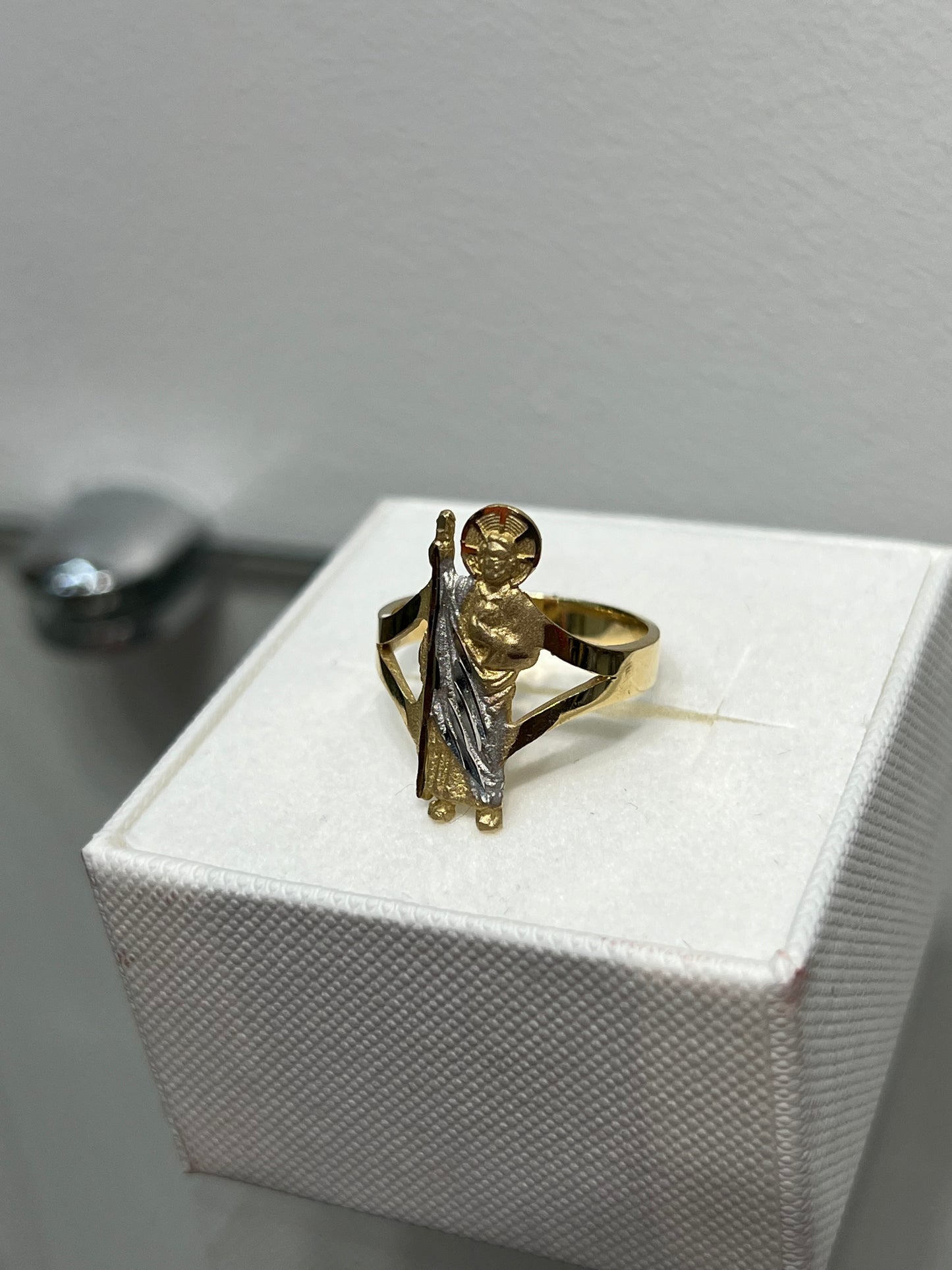 744- NEW 14K St. Jude Gold Ring W.G