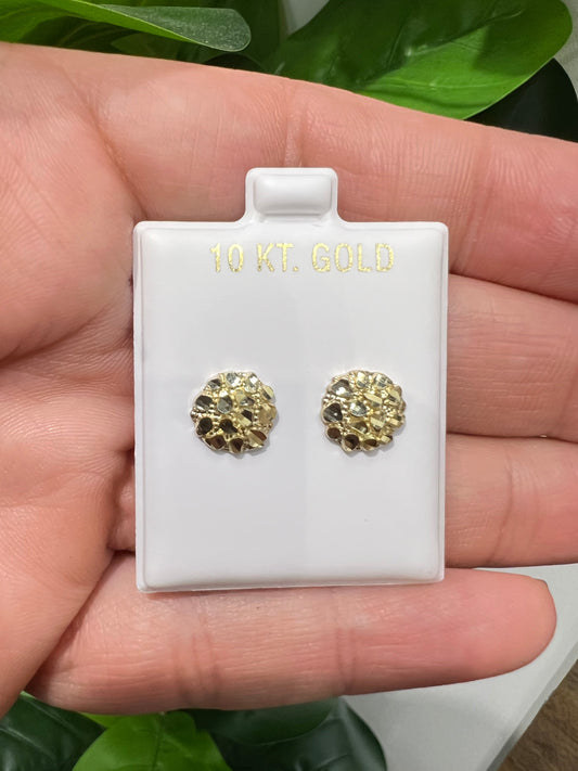 1666- NEW 10K Round Nugget Stud Earrings (10mm) W.G