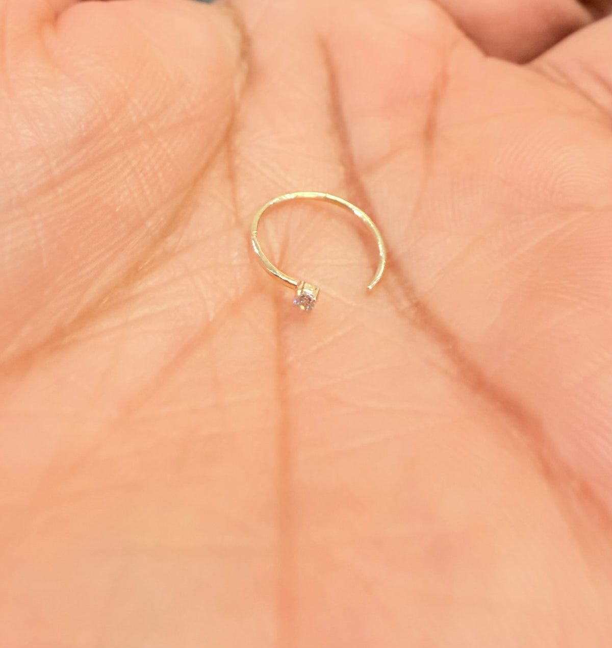 1694- 14K Round Nose Jewelry w/ Cz W.G