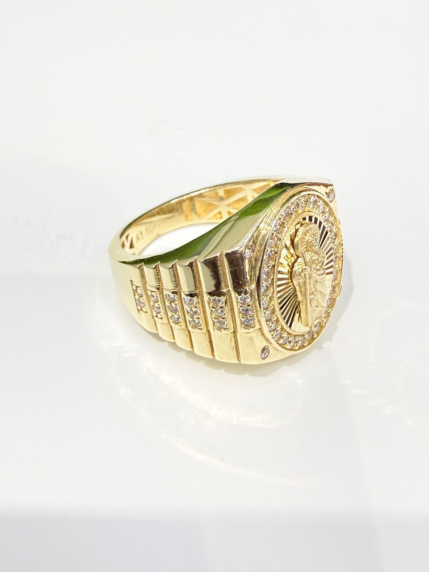1620- NEW 10K St. Jude Men’s Fashion Ring W.G