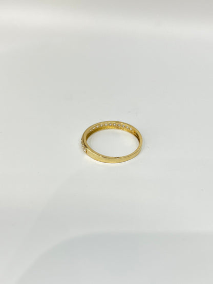 1130- NEW 14K Yellow Gold Wedding Band w/ Cubic Zirconia W.G