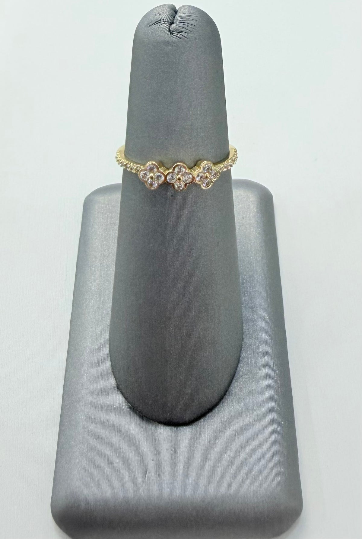 1836- NEW 14K Flower Cz Ring W.G
