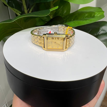 R37- Vintage Women's Invicta Watch 24.5mm W.G