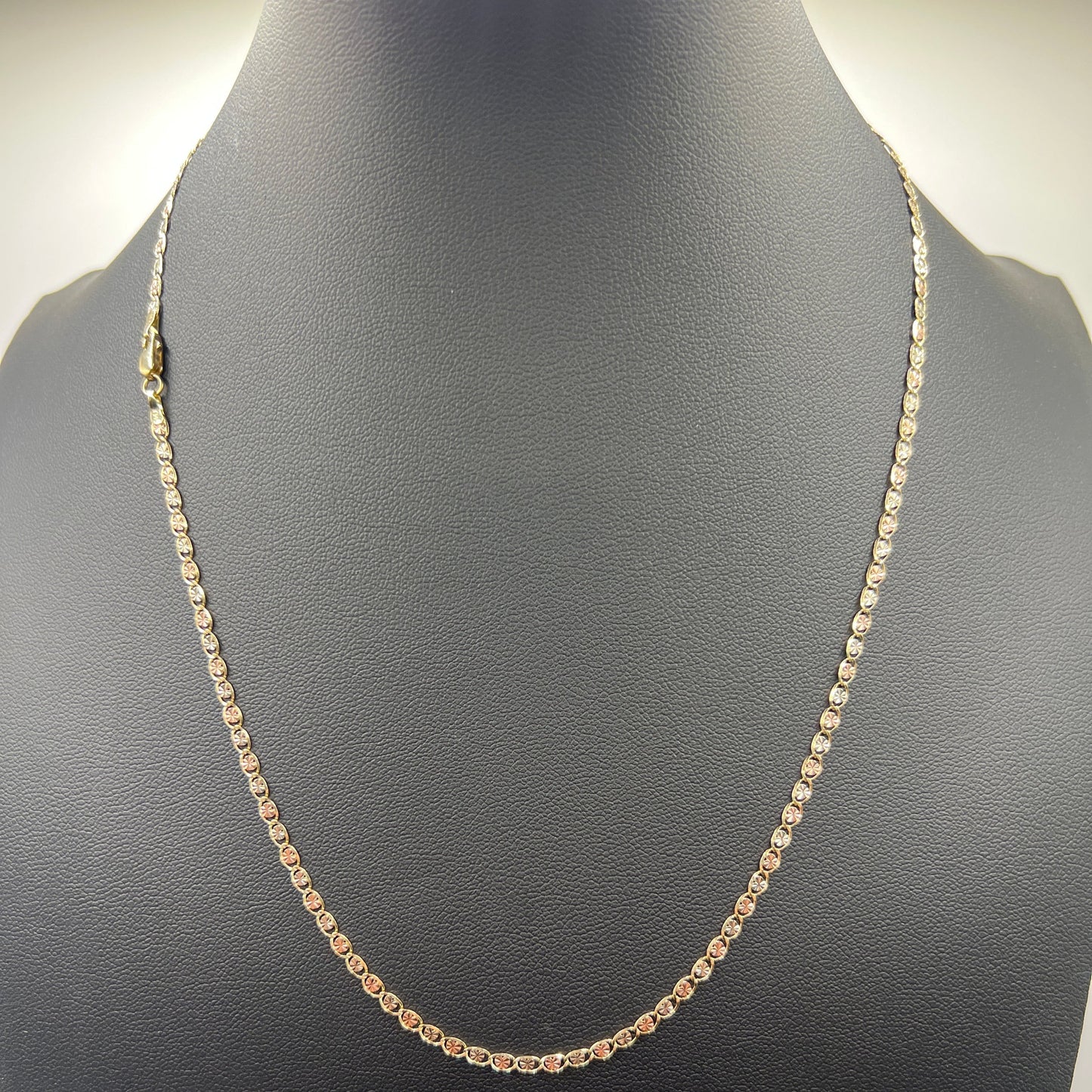 313-NEW 14k Valentino chain     (2.7mm).W.G