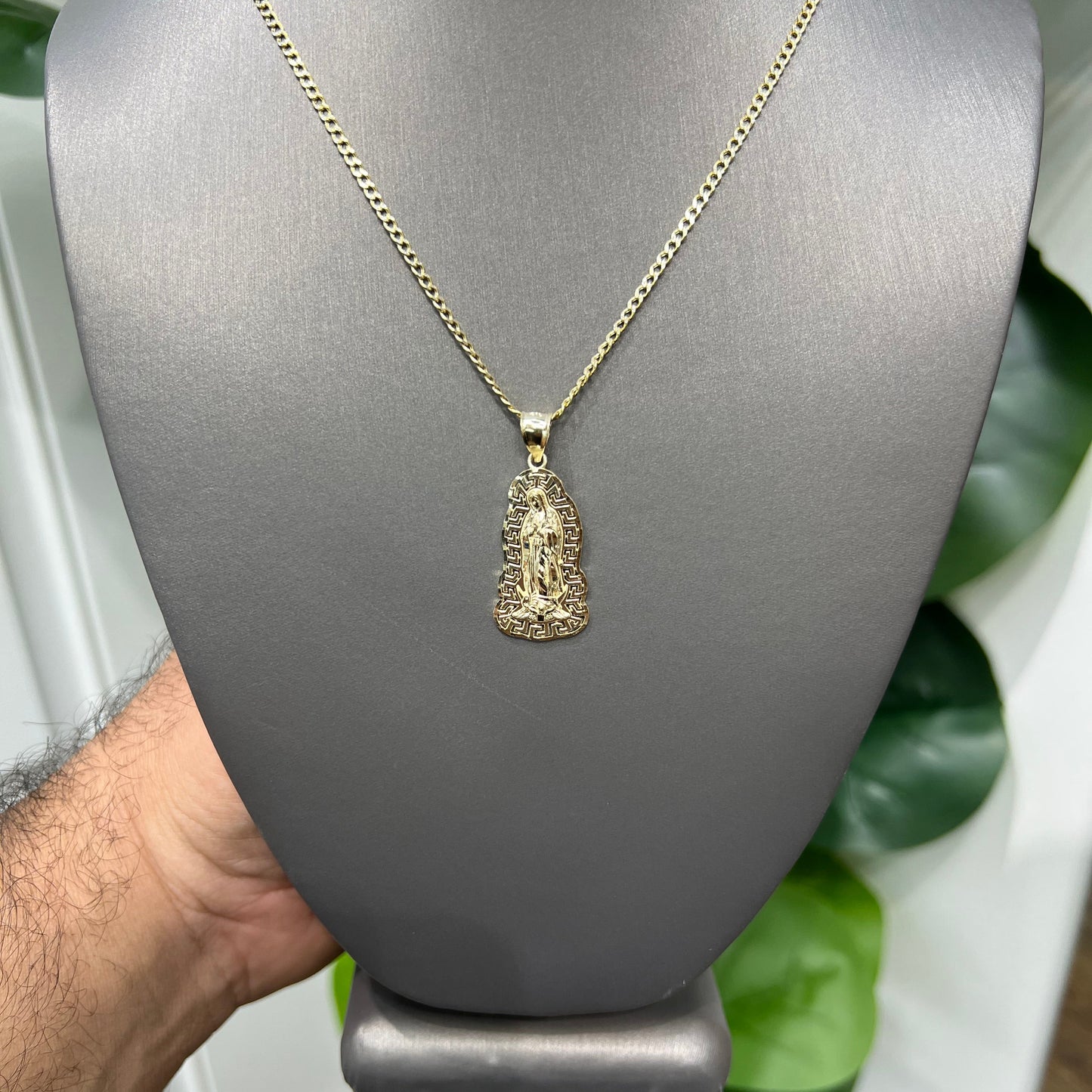 1306- NEW 10K Gold Virgin Mary Pendant W.G