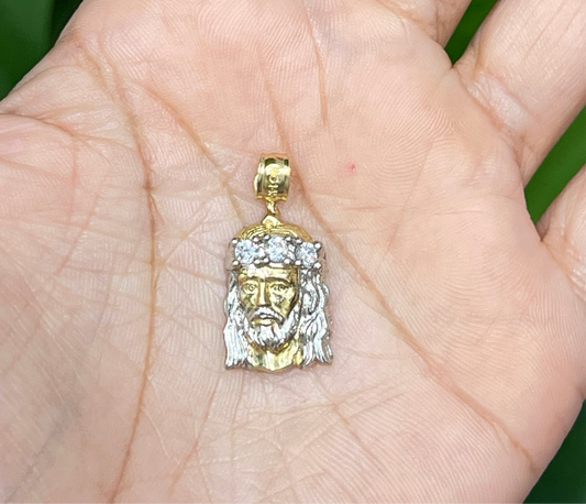 00193-Colgante mediano con cara de Jesús de 14 quilates