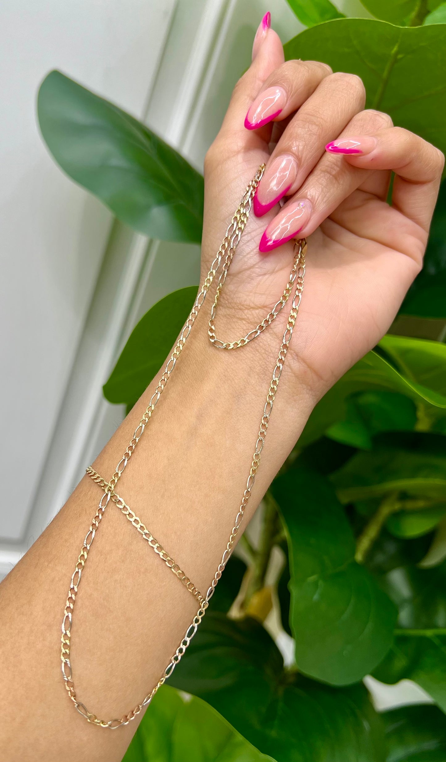 00109- NEW 14k Hollow Figaro Tri-tone Chain (2.52mm) W.G