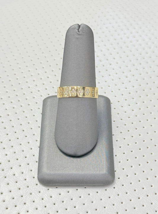 1806- NEW 14K Wedding Band Ring W.G