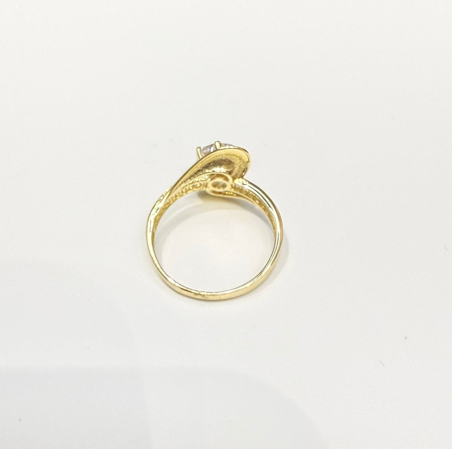 1582- NEW 14K Round Engagement Ring W.G