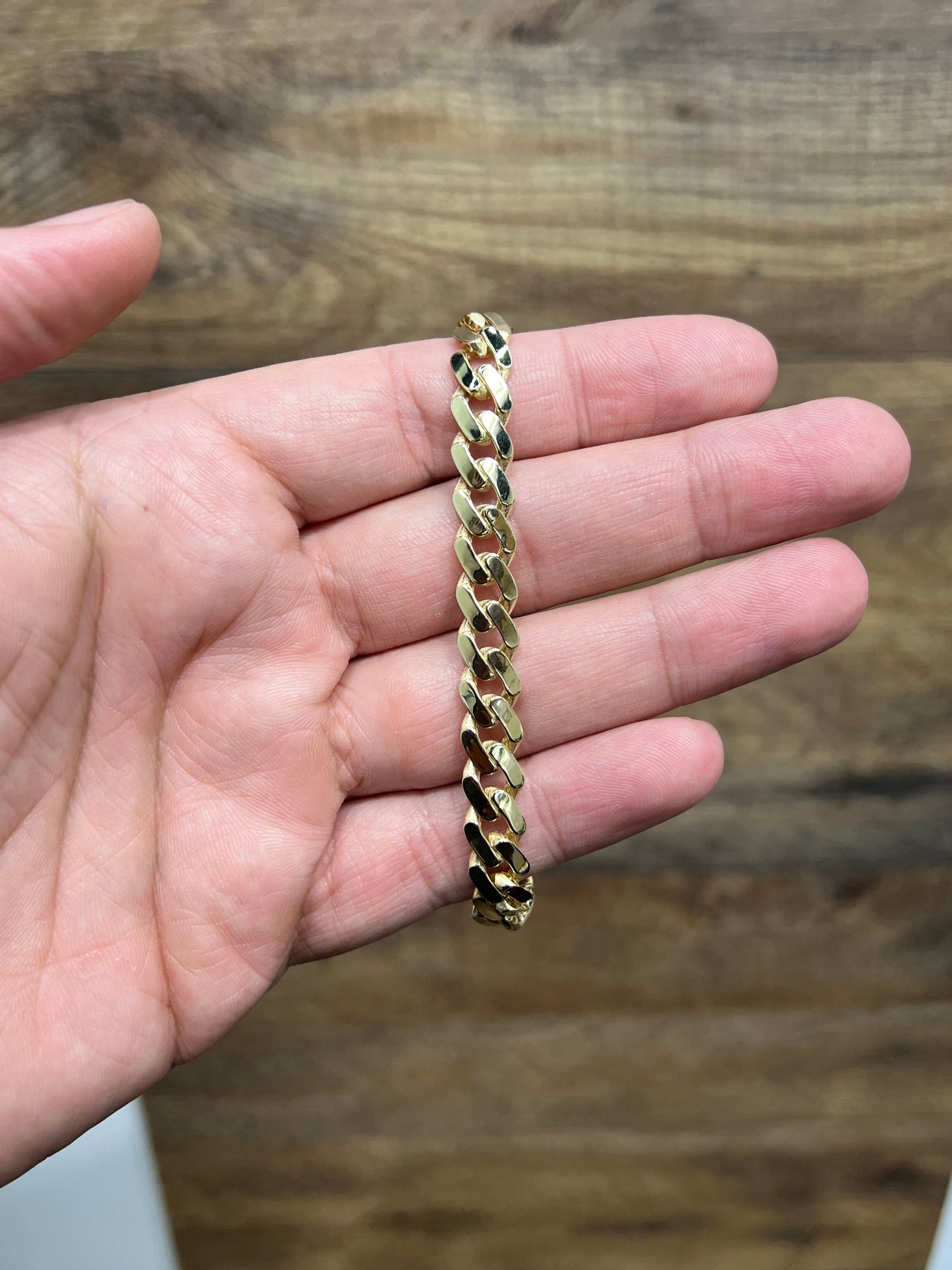 1462- NEW 14k Hollow Cuban Monaci Bracelet 8" (9mm) W.G