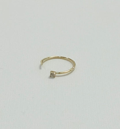 1694- 14K Round Nose Jewelry w/ Cz W.G