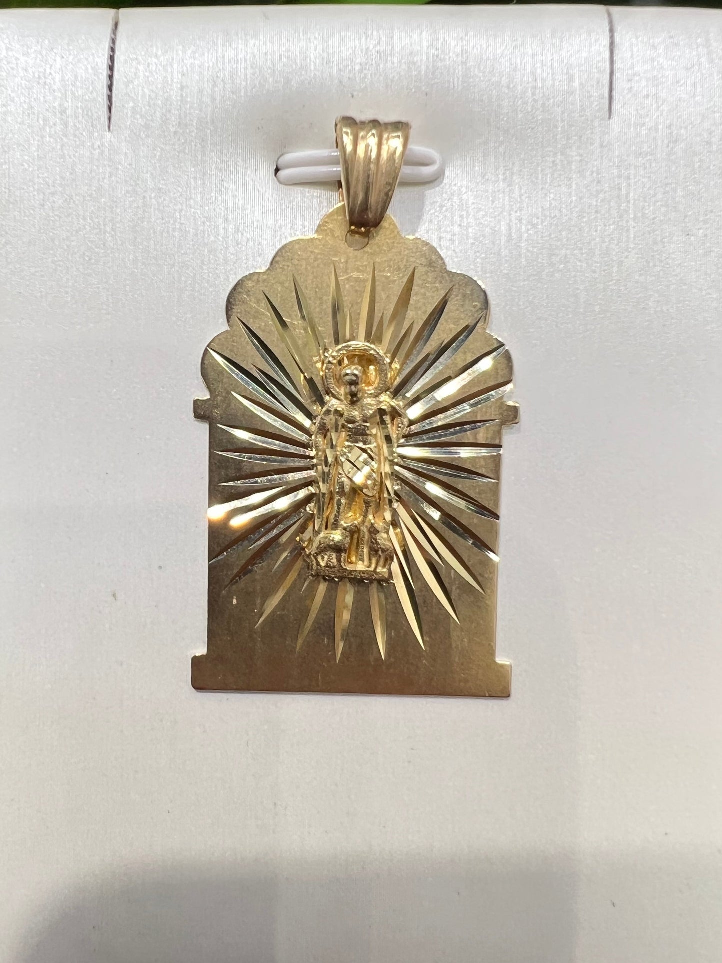 1647- NEW 10K San Lazarus (San Lazaro) Pendant W.G