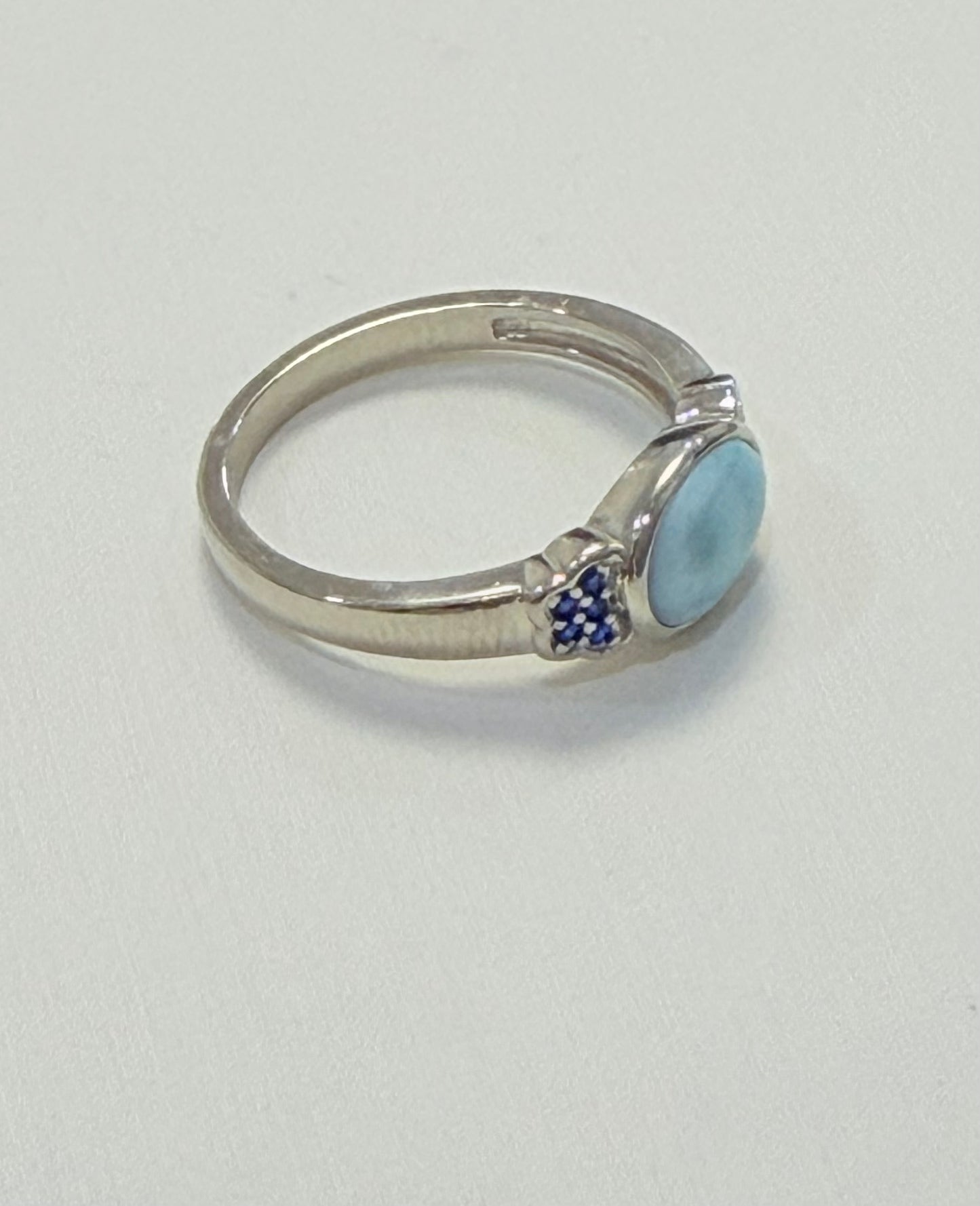 S904- NEW .925 Sterling Silver Larimar Oval Ring W.G