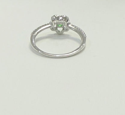 S757- NEW .925 Green Cz Stone Flower Ring W.G