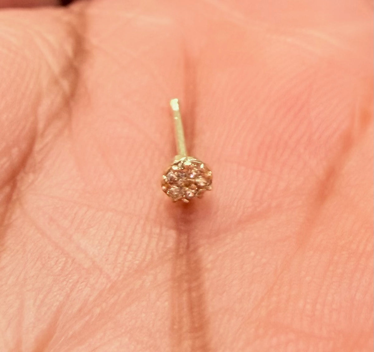 1795- NEW 14K Gold Nose Piercing With Cz Circle (3.2mm) W.G