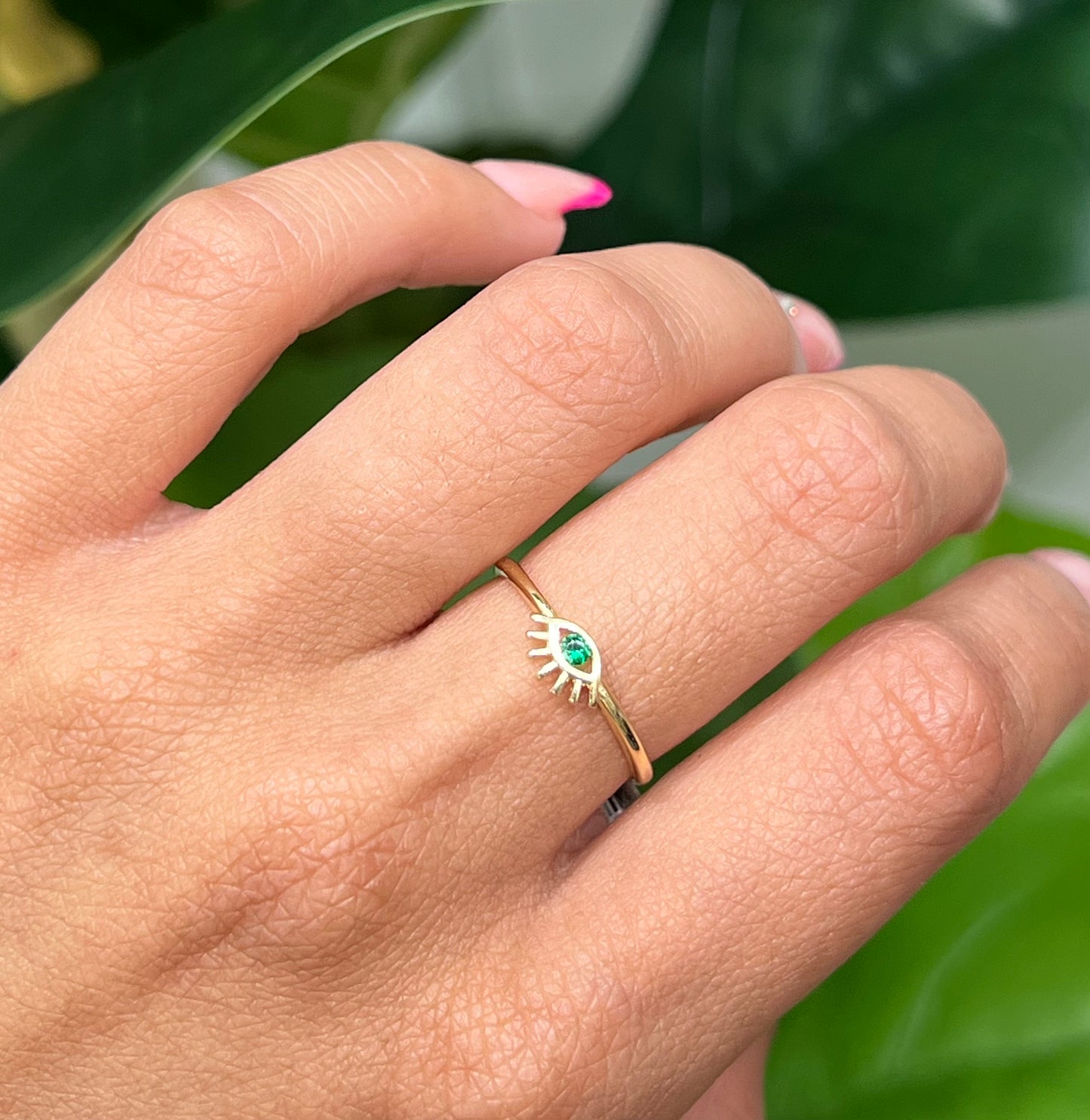 495- NEW 14K Lashes Green Cz Stone Ring W.G