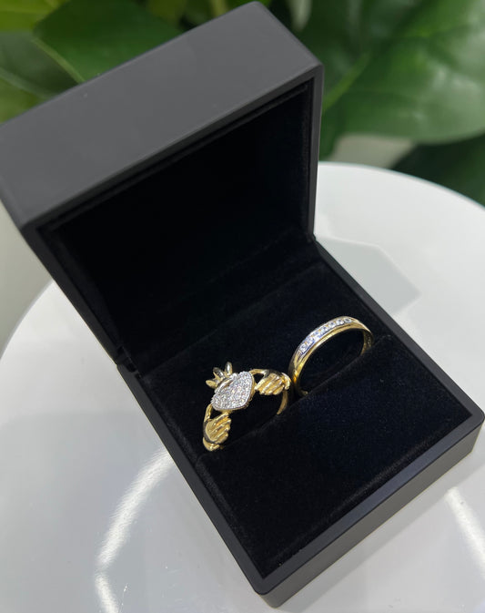 285- Anillos de compromiso de 14 quilates con forma de corazón y banda