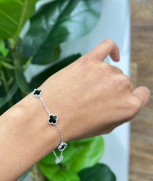 S789- NEW .925 Sterling Silver Black Trebol Bracelet (7.6mm) W.G