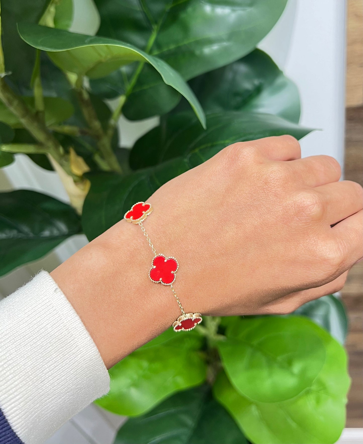 1132- NEW 14K Red Trebol Bracelet (11.7mm) W.G