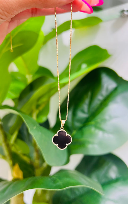 709- NEW 14k Gold Black Trebol Pendant W.G