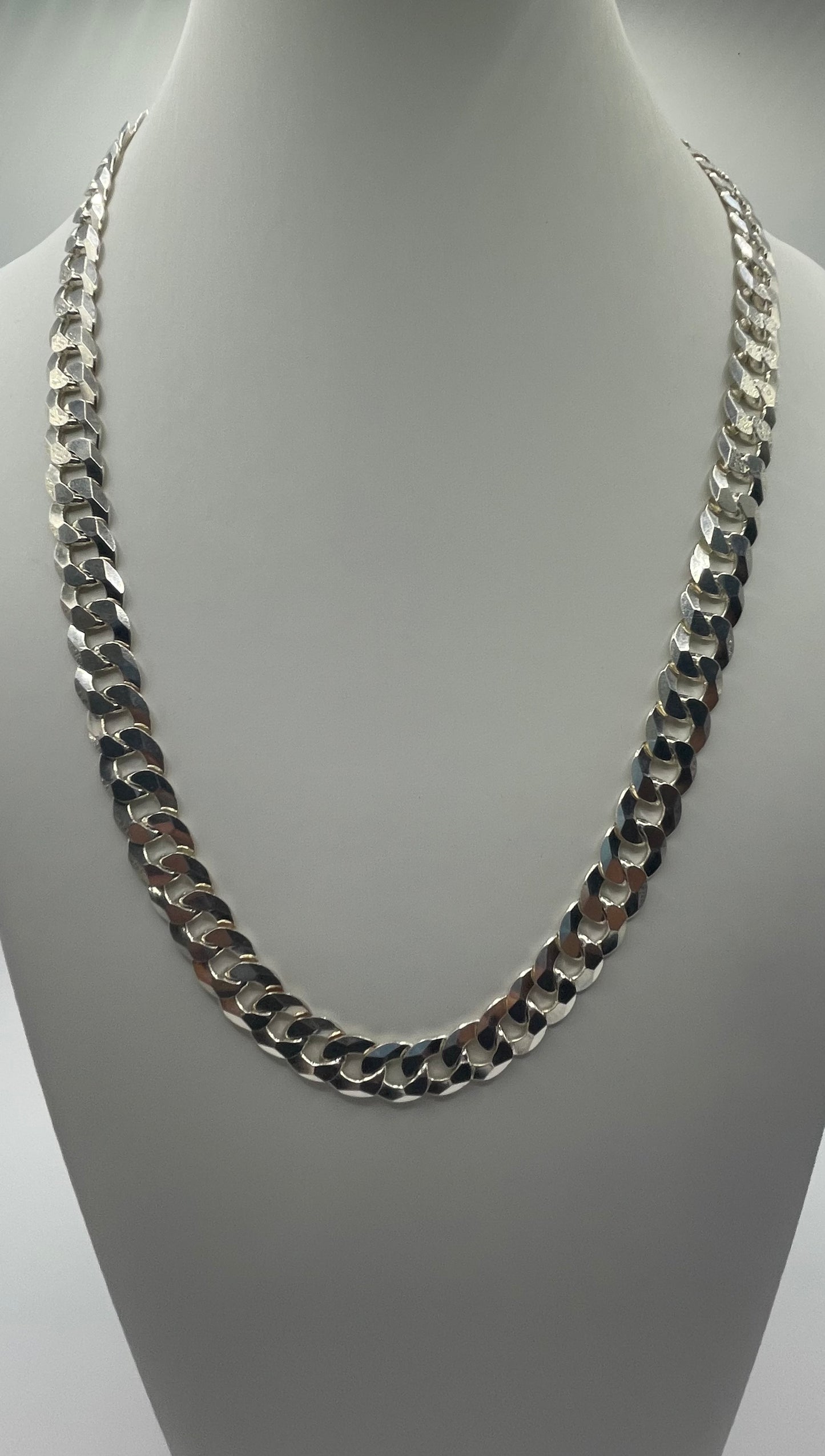 S808- Miami Cuban Big Chain 22”