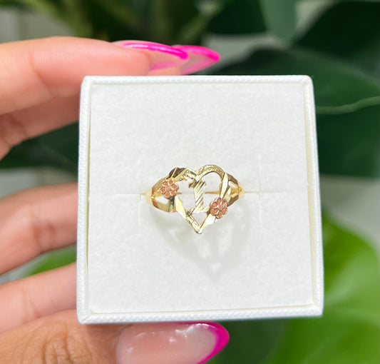 292-  NEW 14K Heart Letter "I" Ring  W.G