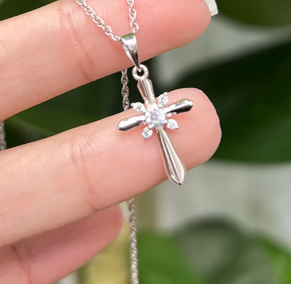 S861- NEW .925 Sterling Silver Cz Cross Pendant W.G