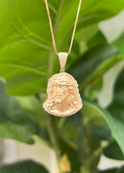 917- NEW 14K Jesus Face Pendant W.G