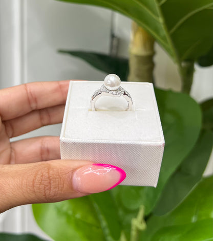 S790- NEW  .925 Sterling Silver Imitation Pearl White Women's Ring W.G