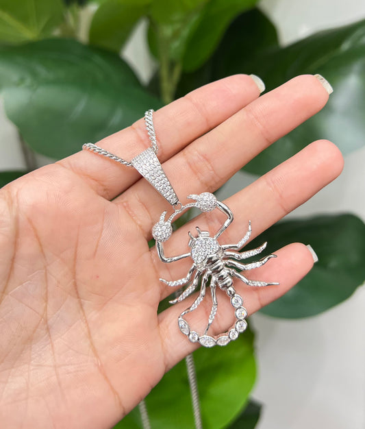 S268- NEW .925 Sterling Silver Scorpion Pendant W.G