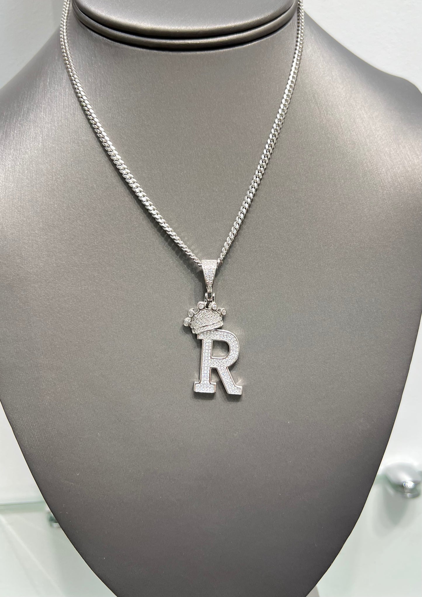 S726- NEW .925 Sterling Silver Letter R Crown Pendant W.G