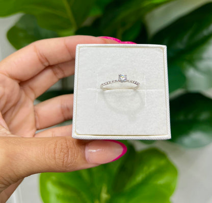 S447- NEW .925 Sterling Silver Thin Round Cz Women’s Ring W.G