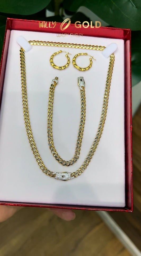 C45- 14K Yellow Gold Monaci Set W.G