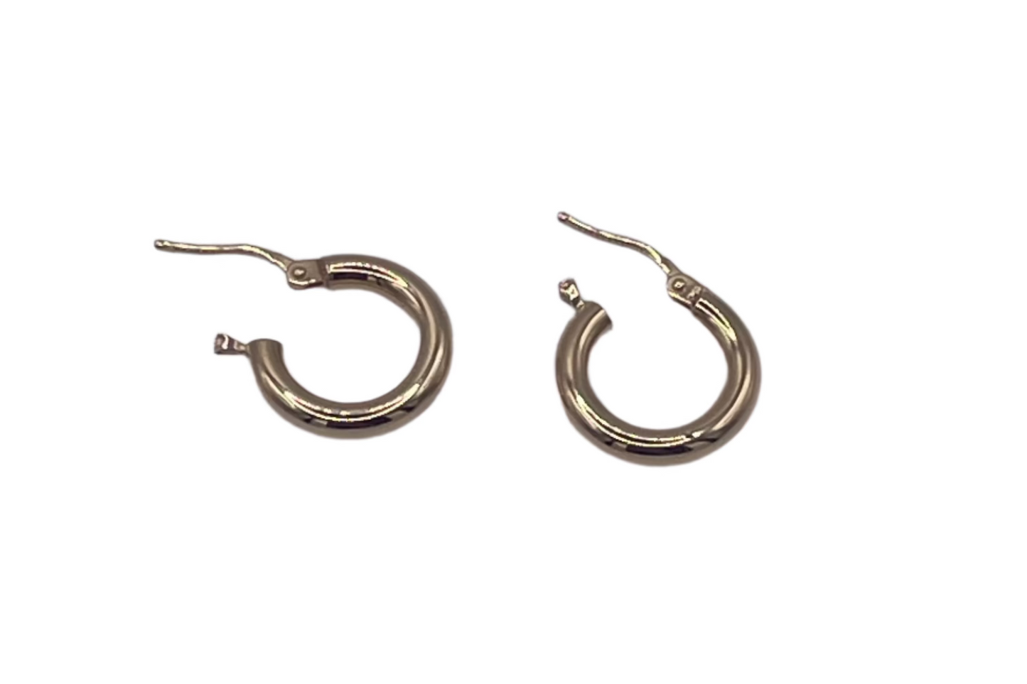 716- NEW 14k Gold Hoops (15.8x3mm).W.G