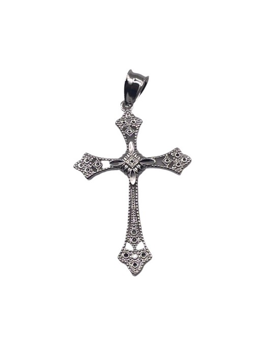 S846- Small Cross Silver Pendant