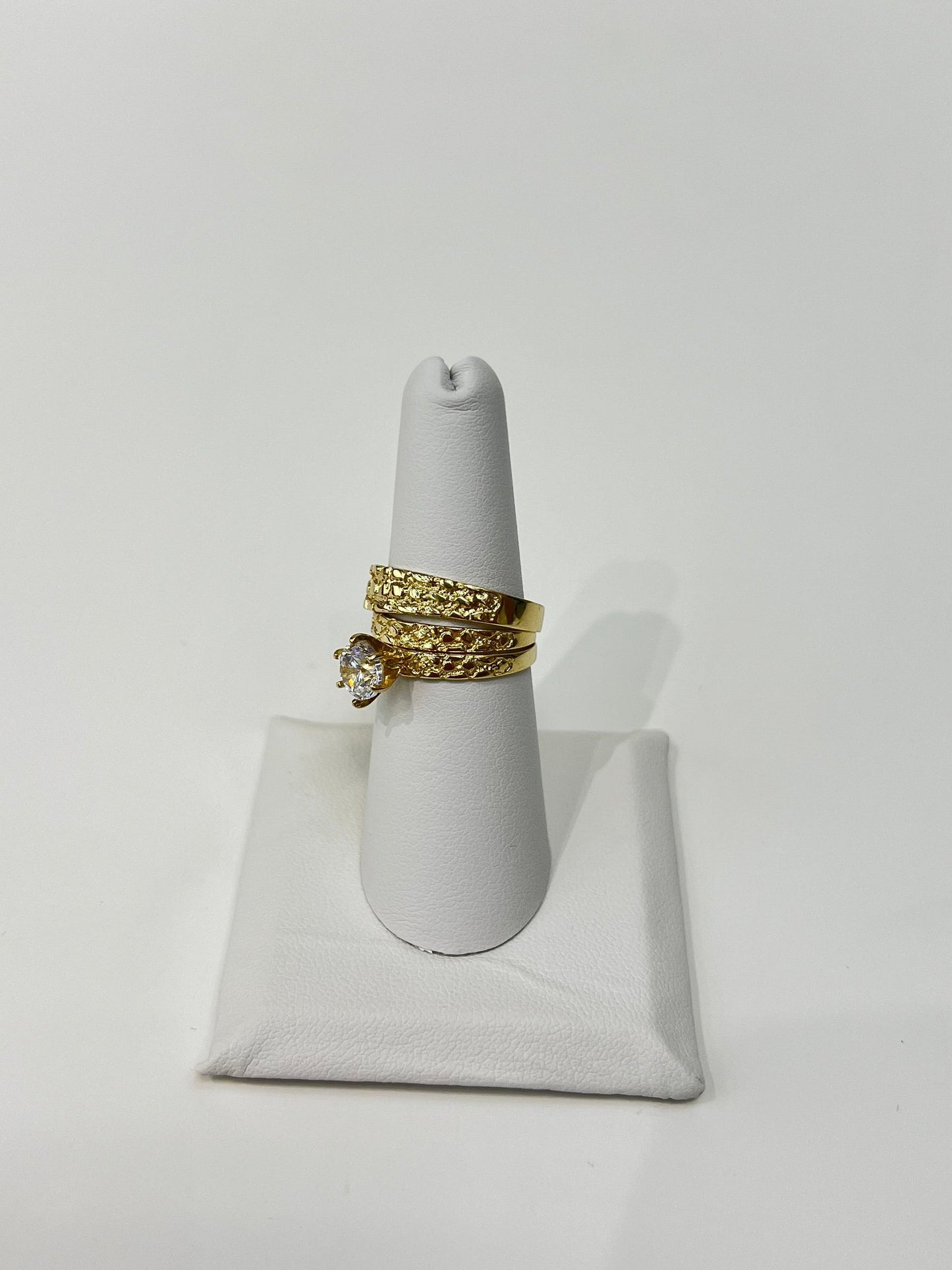 1373- NEW 10K Nugget Style Wedding Rings Trio W.G