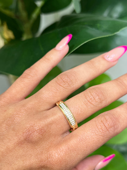 00158- NEW 14K Gold Zirconia Band (W.G)