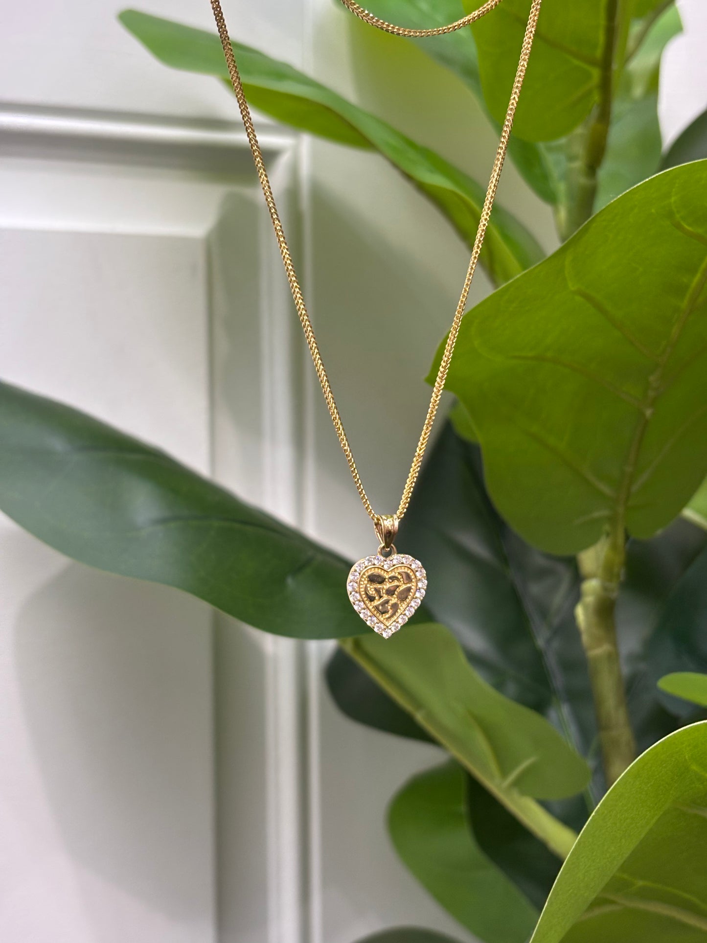 1054-NEW 14K Heart Shape Nugget Pendant W.G