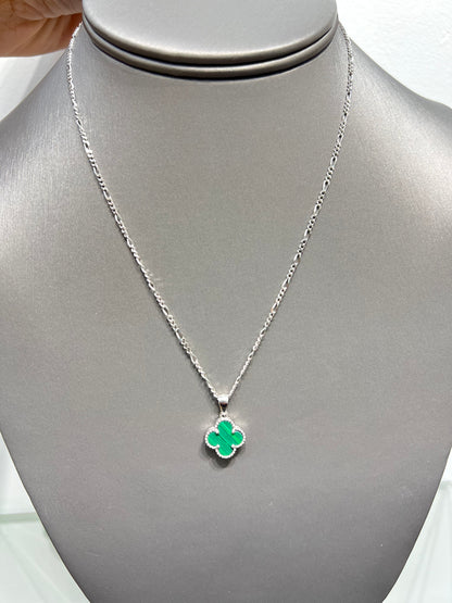S753- NEW .925 Sterling Silver Green Trebol Pendant W.G