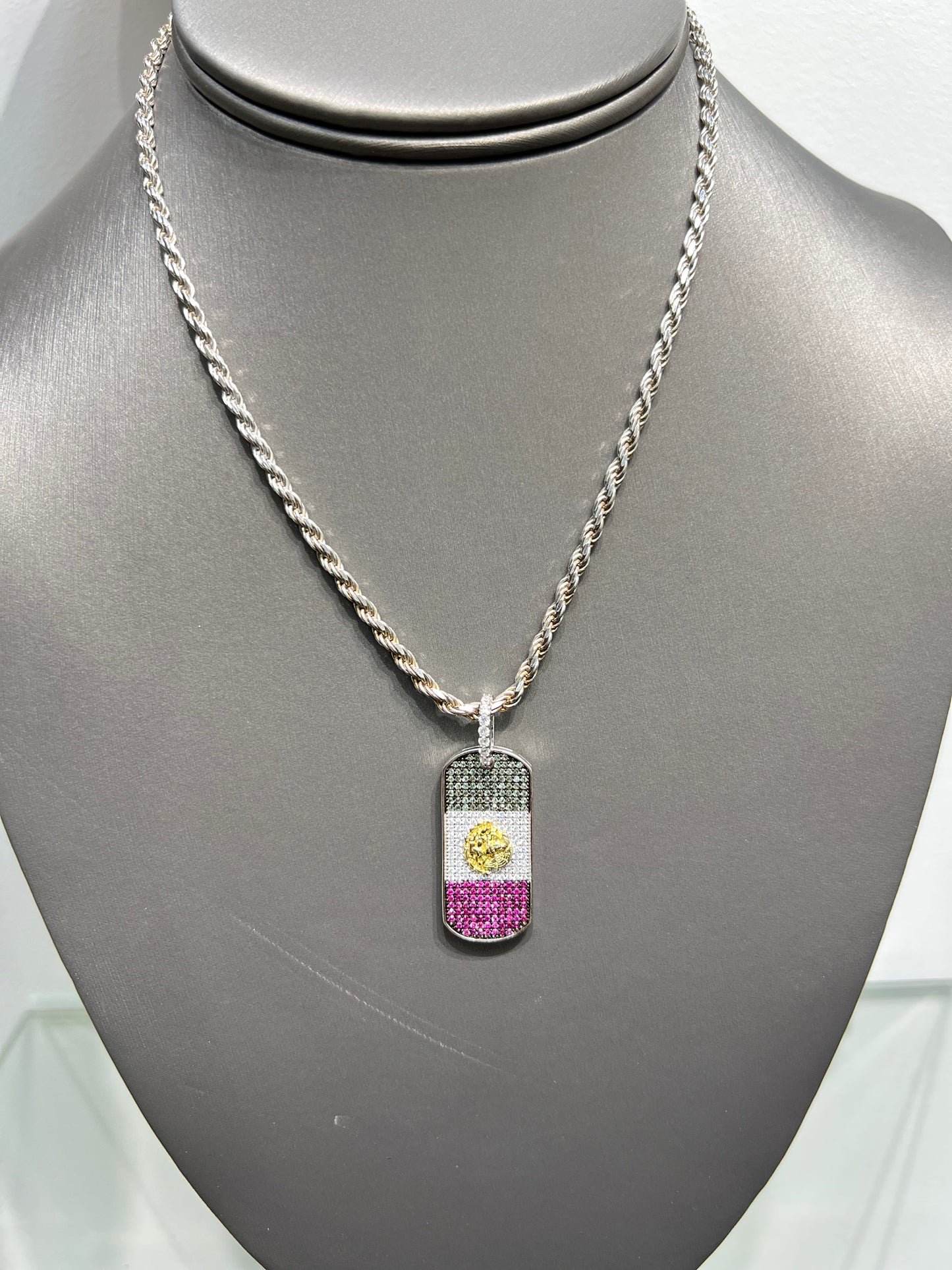 S630- NEW .925 NEW Mexican Flag Cz Pendant W.G